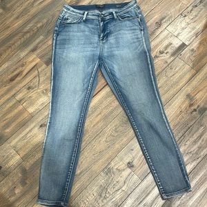 Judy blue jeans size 15/32